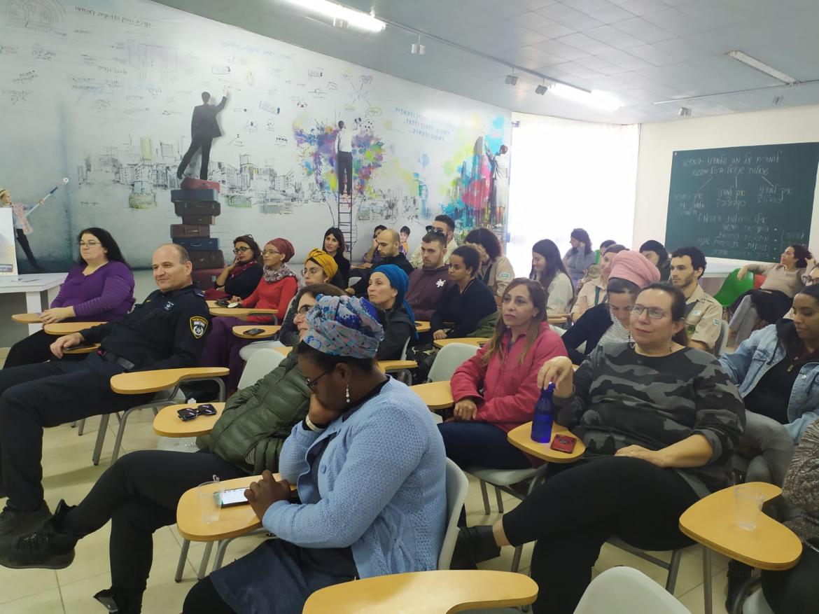 הרצאה לאנשי מקצוע בנושא גלישה בטוחה