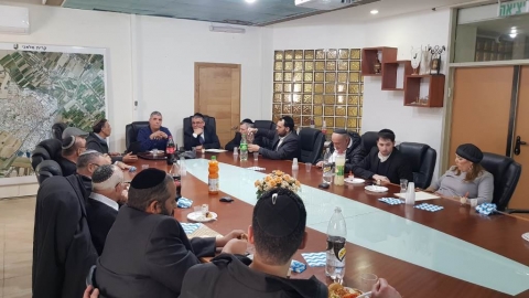 ביקור השר לשירותי דת 1.jpg