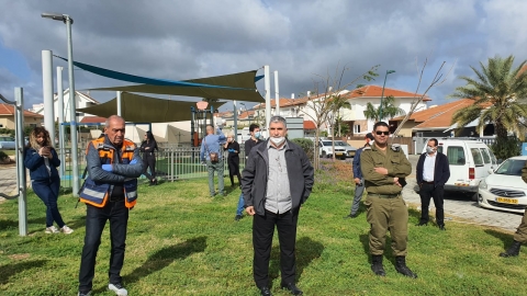 ראש העיר מברך את המתנדבים והחיילים.jpeg