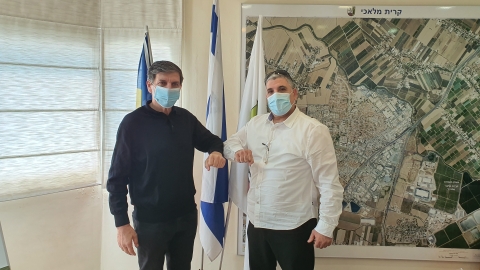 ראש העיר ועטר.jpg