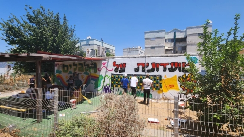 צביעת_מקלט_על_גלגלים.jpeg
